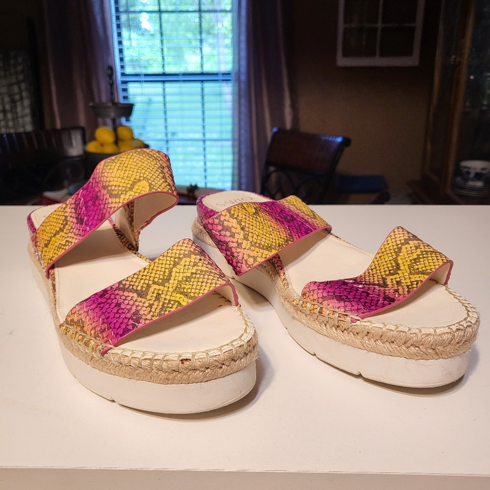 SARTO SANDALS